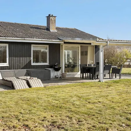 Holiday home Beautiful In With Wifi